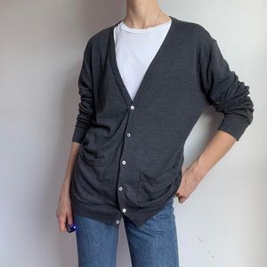 Vintage men’s gray cardigan from AMERICAN APPAREL